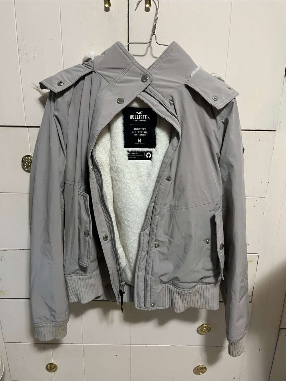 Hollister Women's Light Gray Sherpa-Lined Bomber Jacket